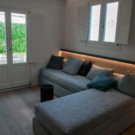 Daire 4 Elements Boutique